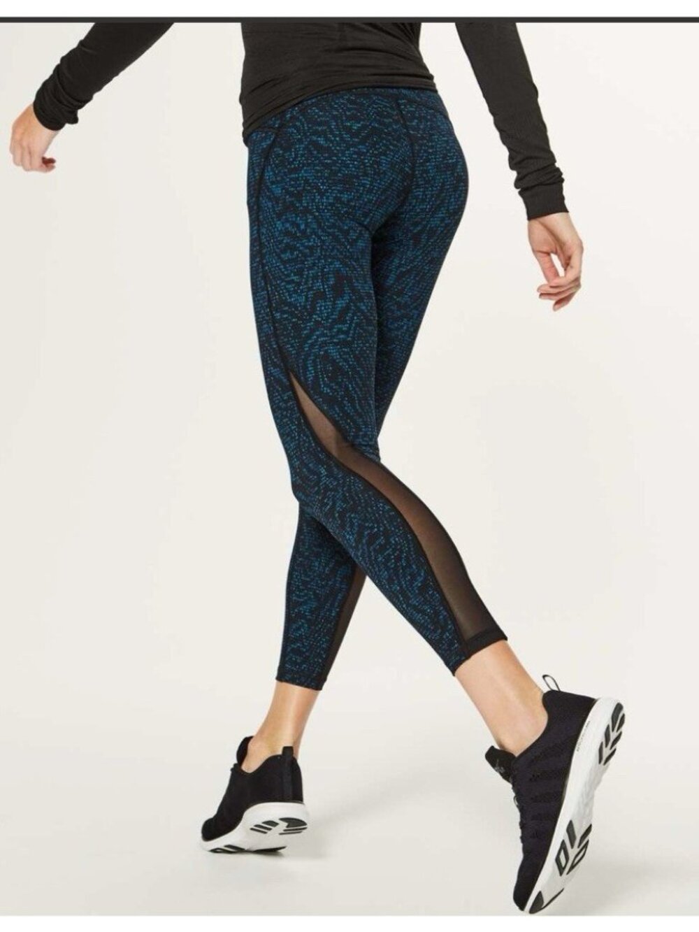 Lululemon Train Times 7/8 Pant Women’s Size 6 Pulse Capri Black/Blue Mesh Detail